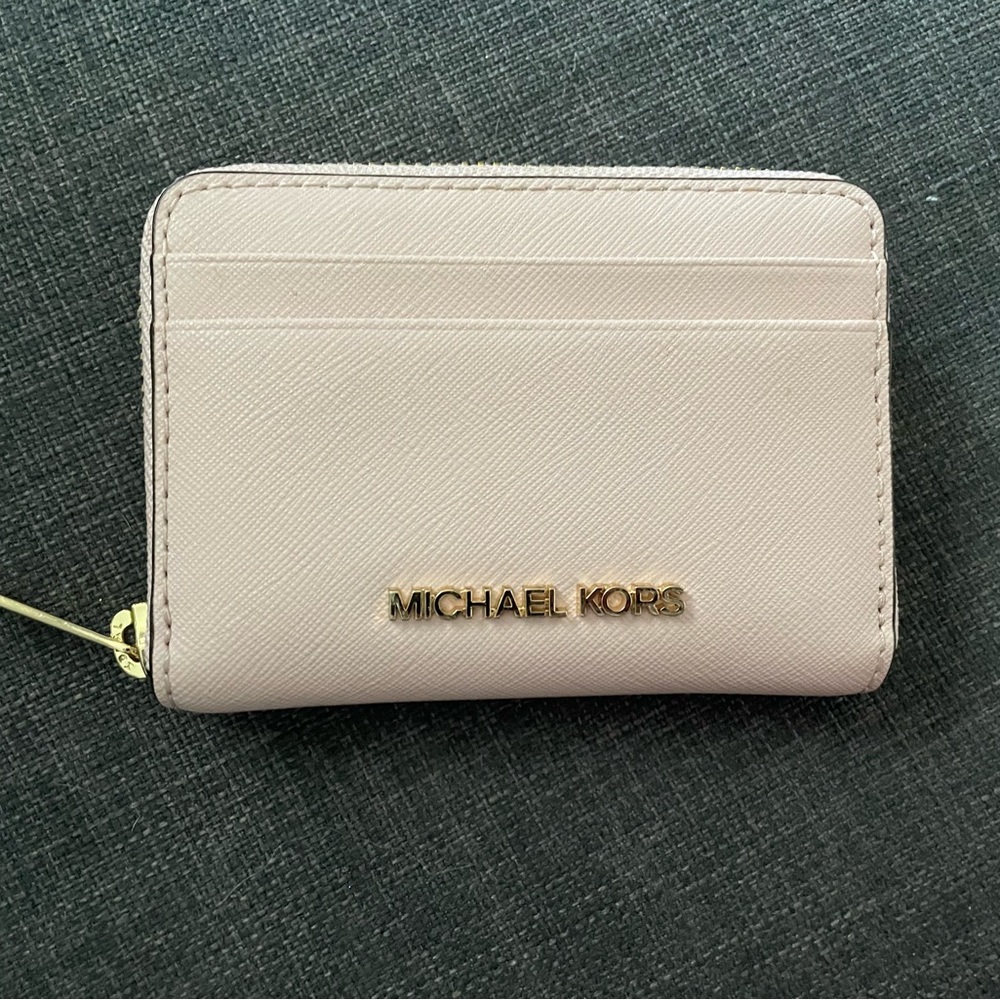 Michael Kors Jet Set Travel Card Case All Around Zip Wallet in Powder Pink